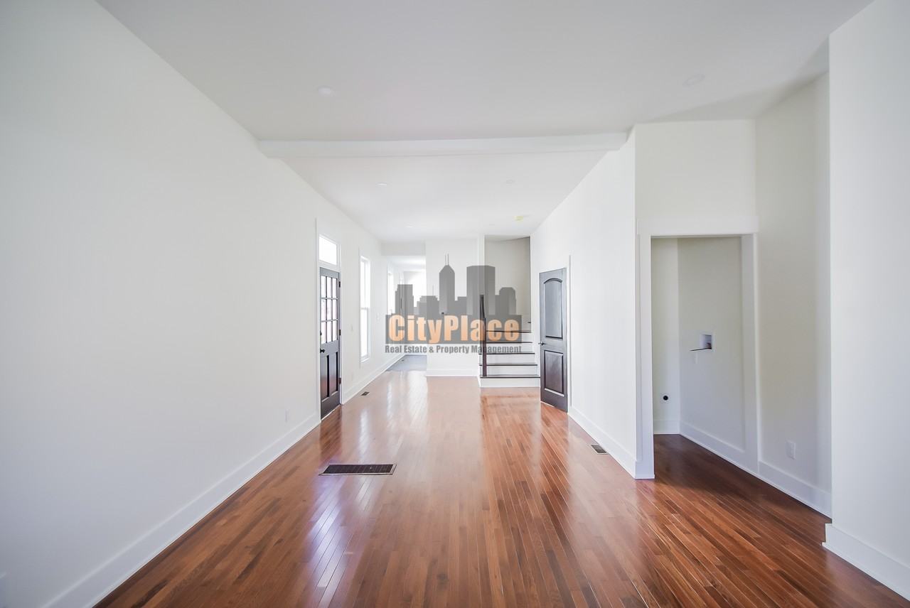 843 N Park Ave - Photo 6 of 25