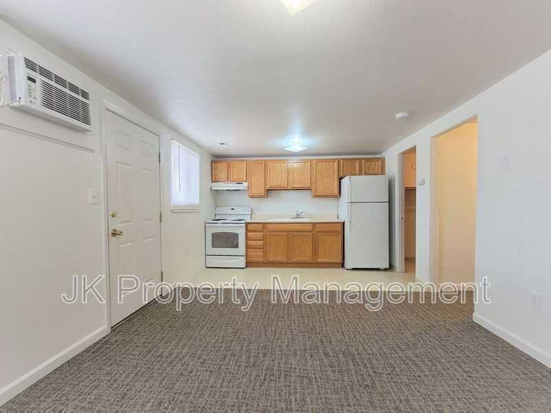 4000 Ella Ave #04 - Photo 2 of 15