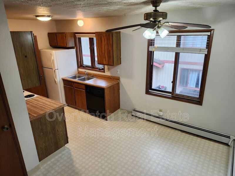 8116 Boundary Ave #D - Photo 4 of 11