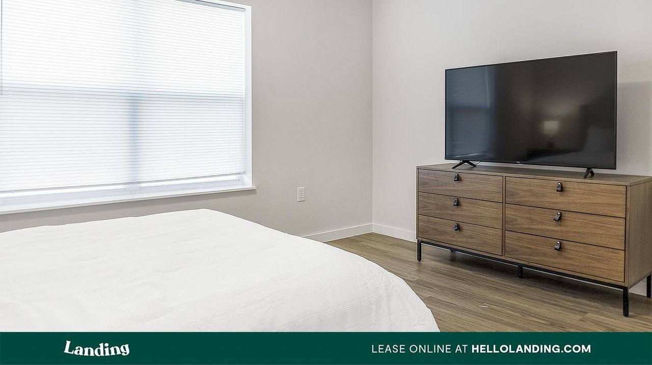 9906 Runway Drive - Photo 6 of 50