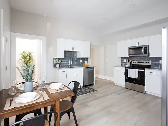 926 Boone St - Photo 5 of 16