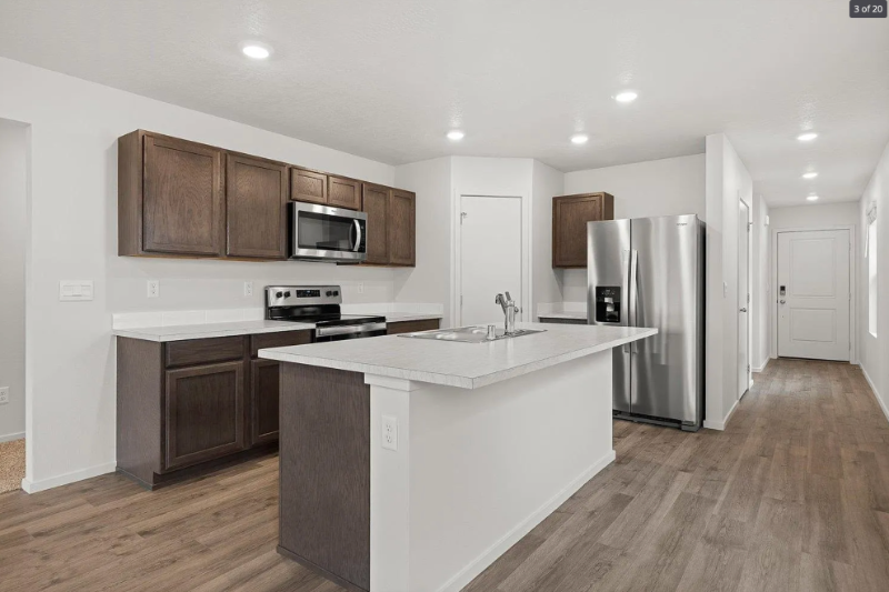 2005 East Boskoop Street - Photo 2 of 16