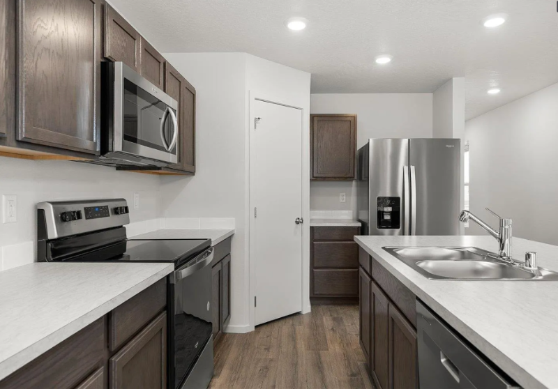 2005 East Boskoop Street - Photo 3 of 16