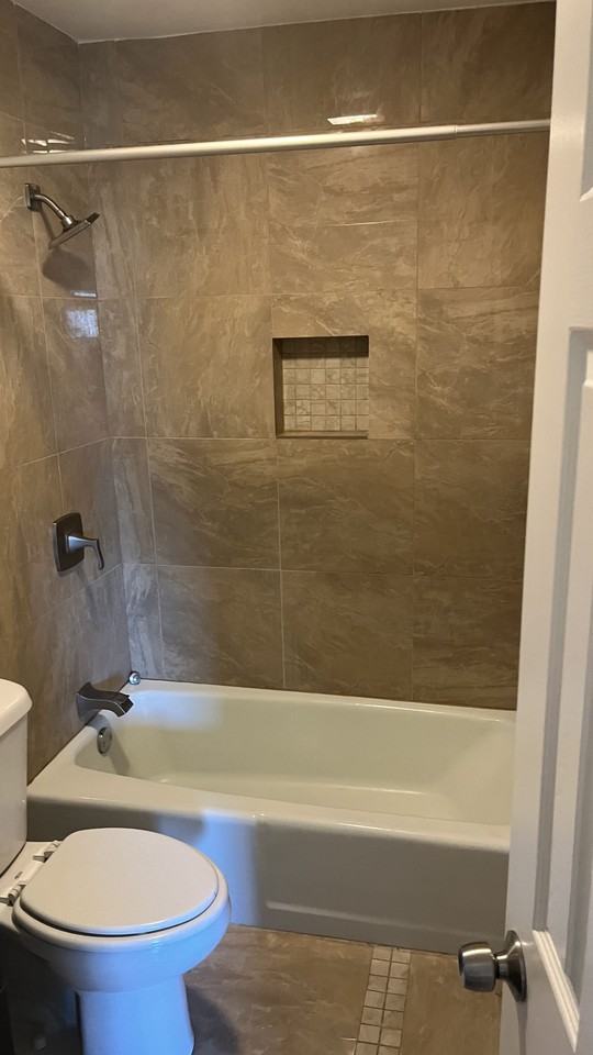 406 E Williamsburg Mnr #NA - Photo 3 of 8