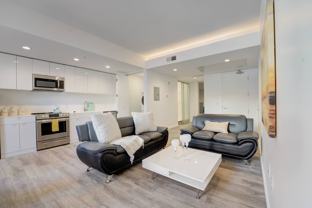 Lofts at 629 Euclid - Photo 1 of 1