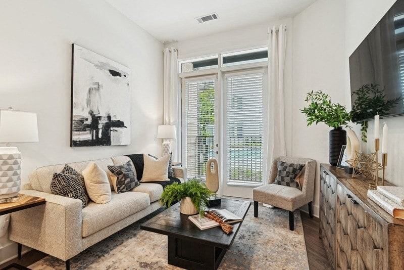 Link Apartments® NoDa 36th - Photo 5 of 49