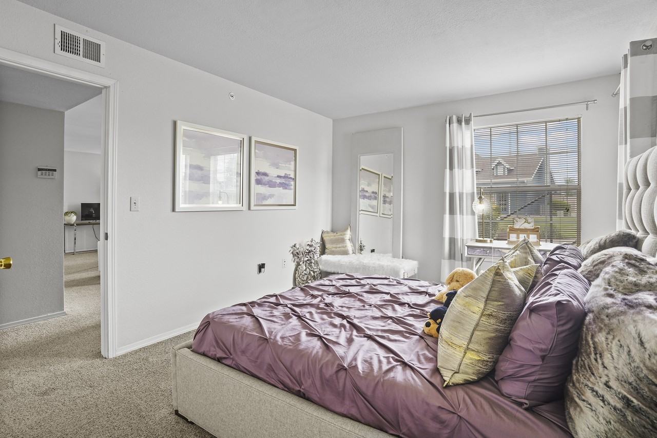 Remington Wichita - Photo 2 of 22