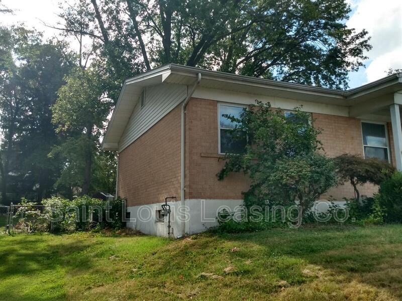 3652 Reavis Barracks Rd - Photo 3 of 39