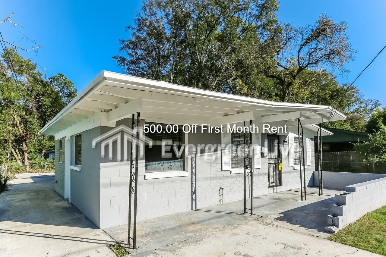 3403 Gladys St - Photo 2 of 26