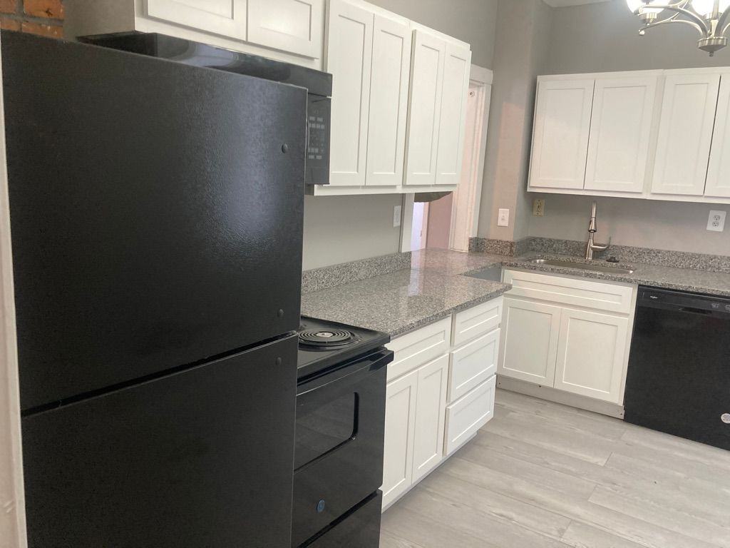 1291 Purcell Ave - Photo 4 of 8