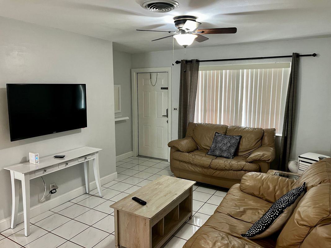 2678 Nw 65th Ave - Photo 2 of 17