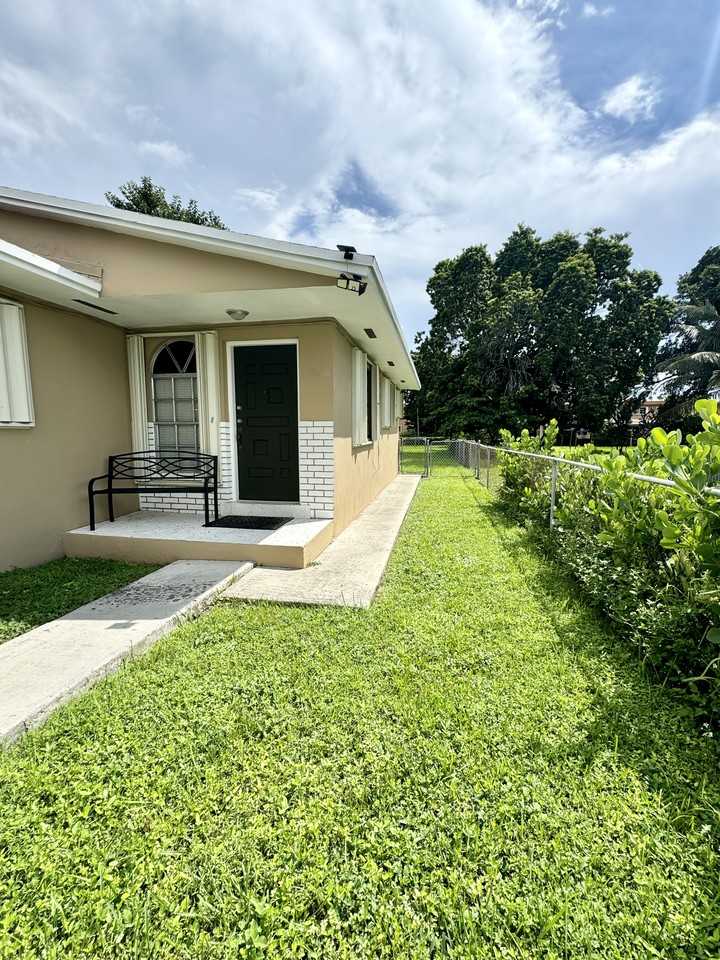 7126 Southwest 22nd Street #2 - Photo 7 of 10