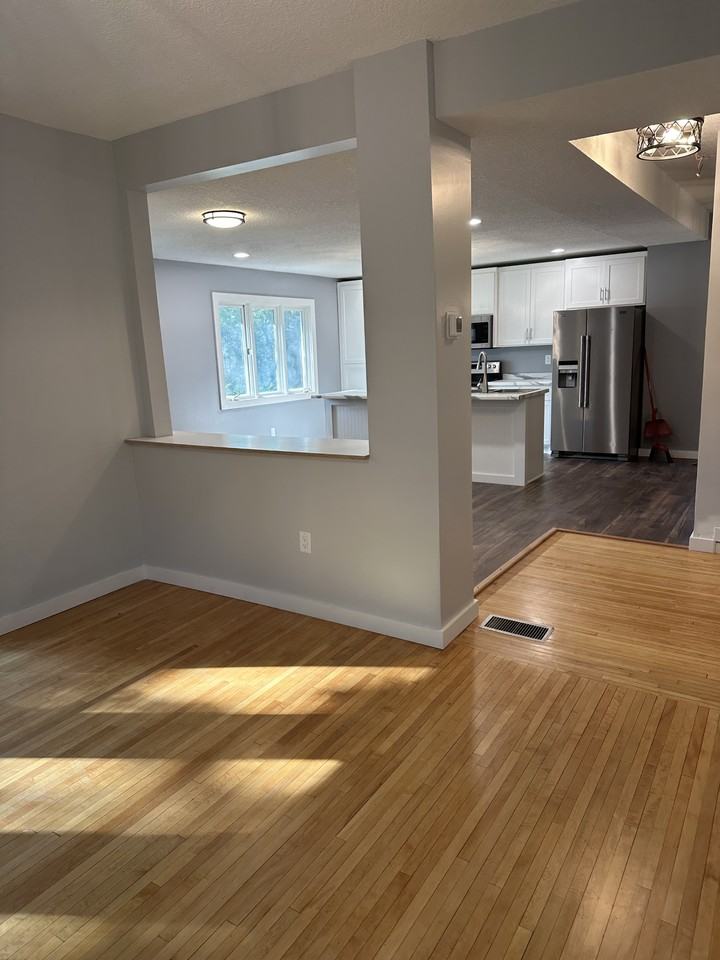 308 6th Ave S #NA - Photo 3 of 19