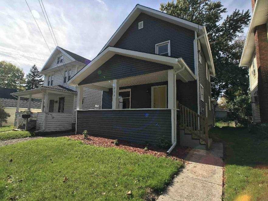 215 N Clemens Ave #NA - Photo 3 of 29