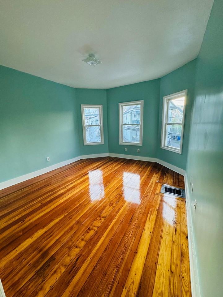 14 Greenwood Street #2 - Photo 3 of 11