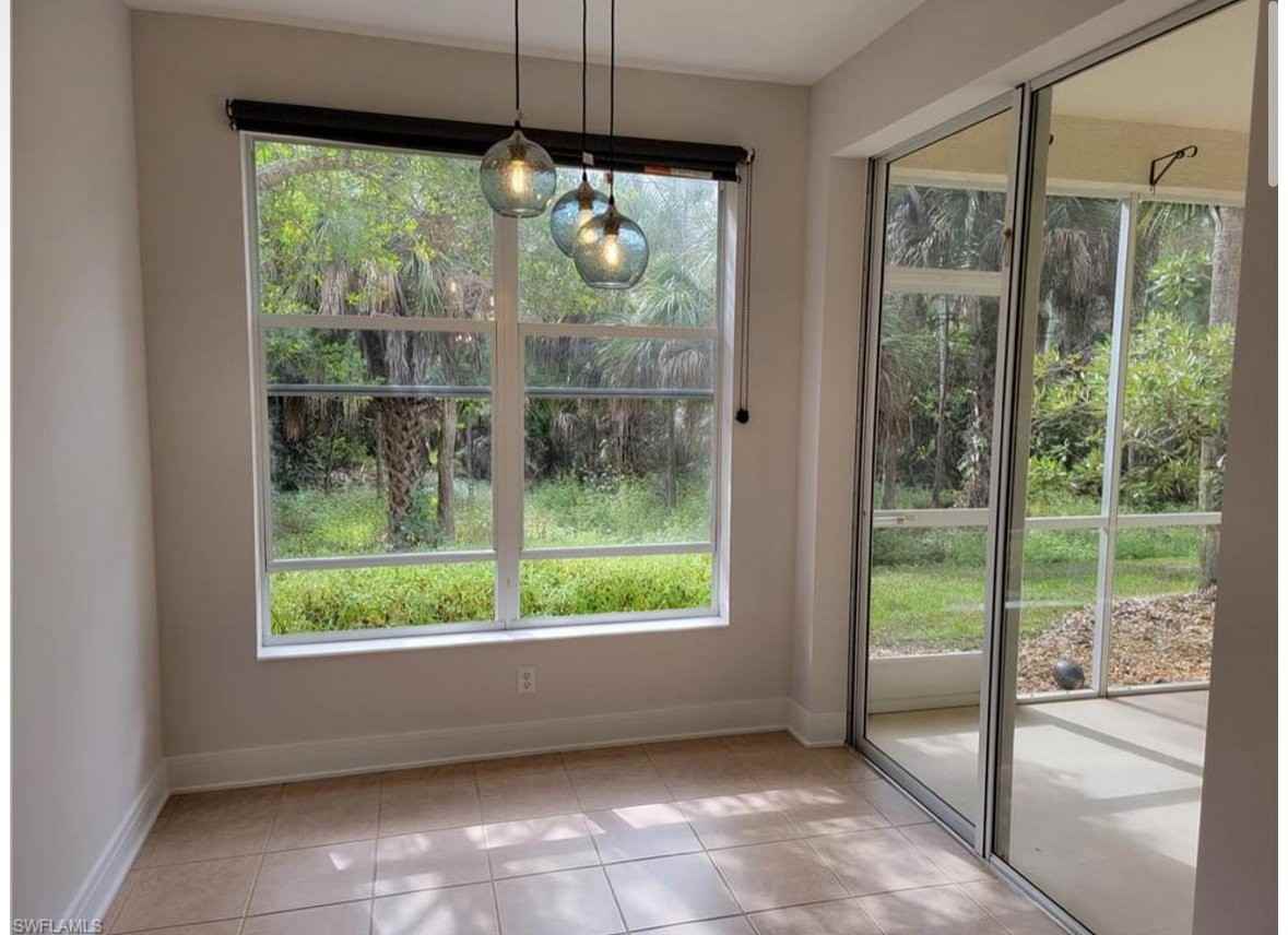 1315 Henley St - Photo 3 of 13