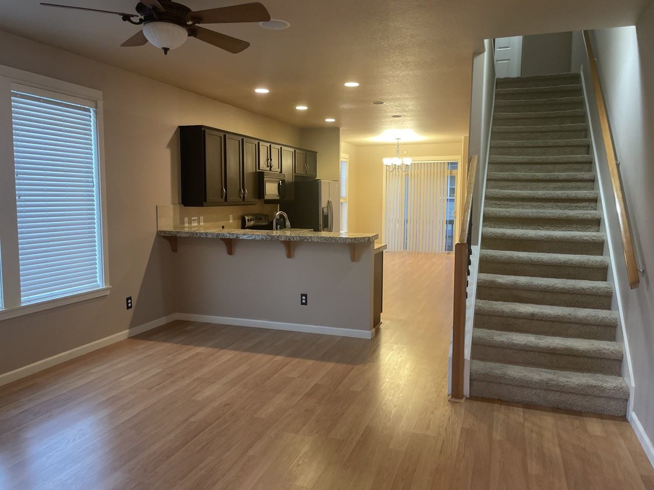 1408 Ne Redspire Ln #NA - Photo 5 of 24