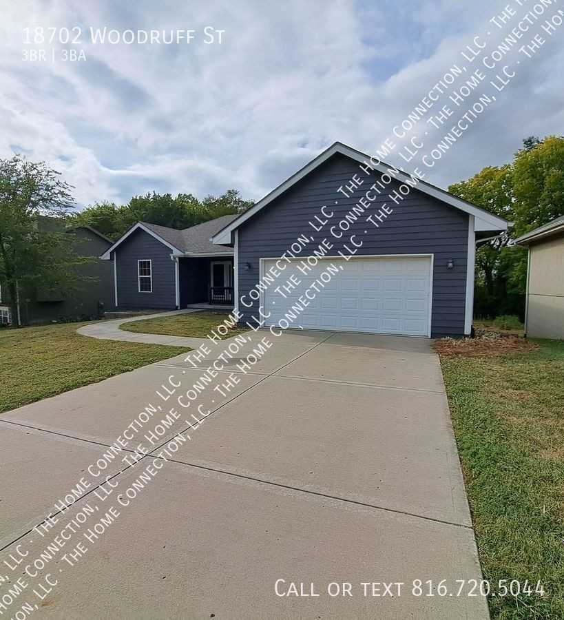 18702 Woodruff St - Photo 3 of 48