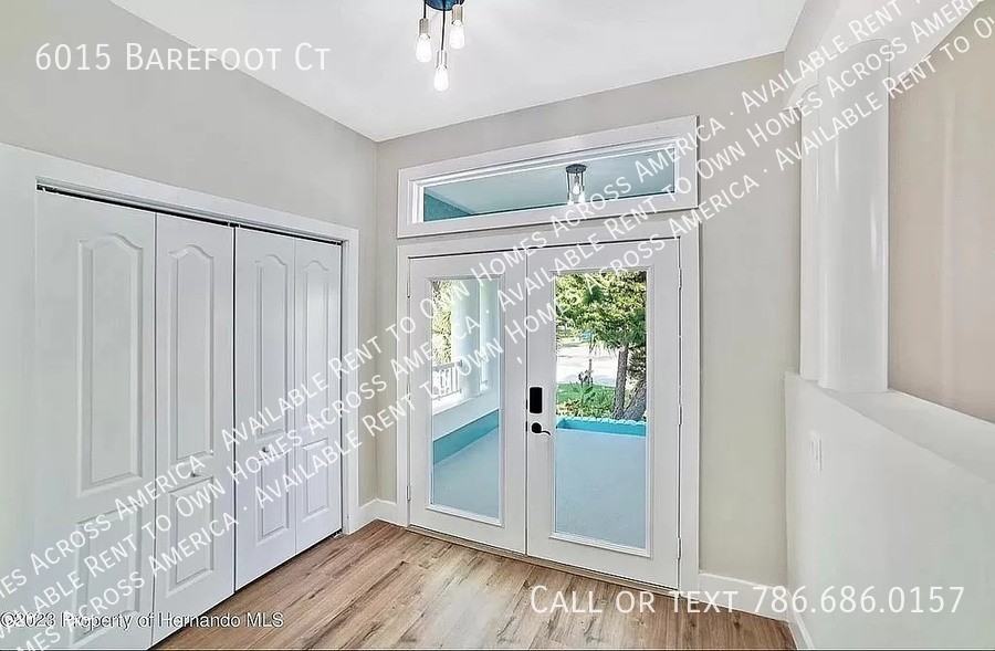 6015 Barefoot Ct - Photo 3 of 41