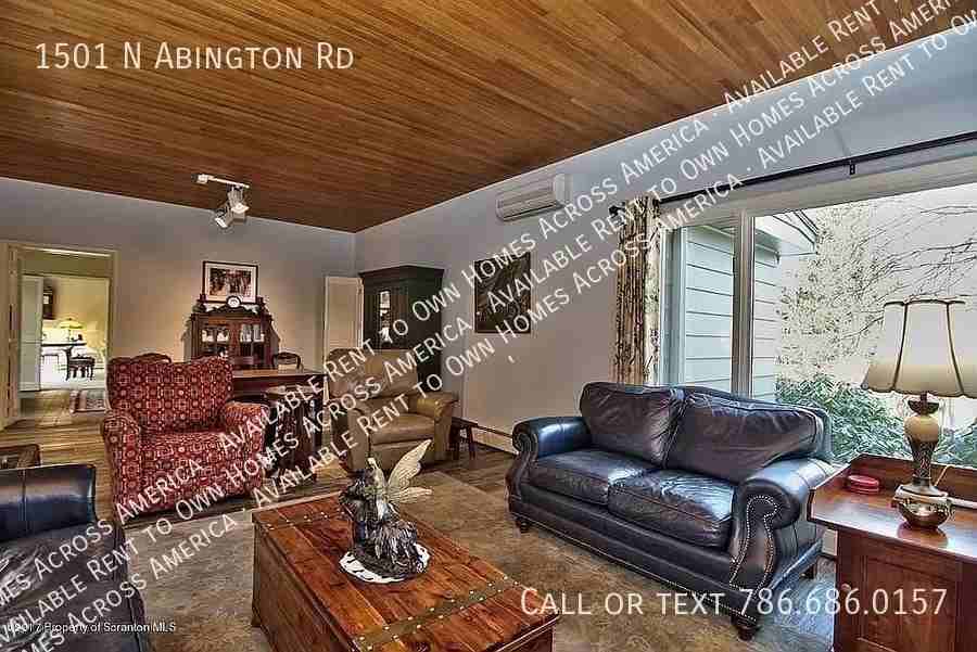 1501 Abington Rd - Photo 2 of 22