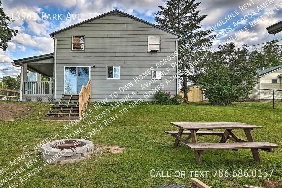 13961 Park Ave - Photo 2 of 22