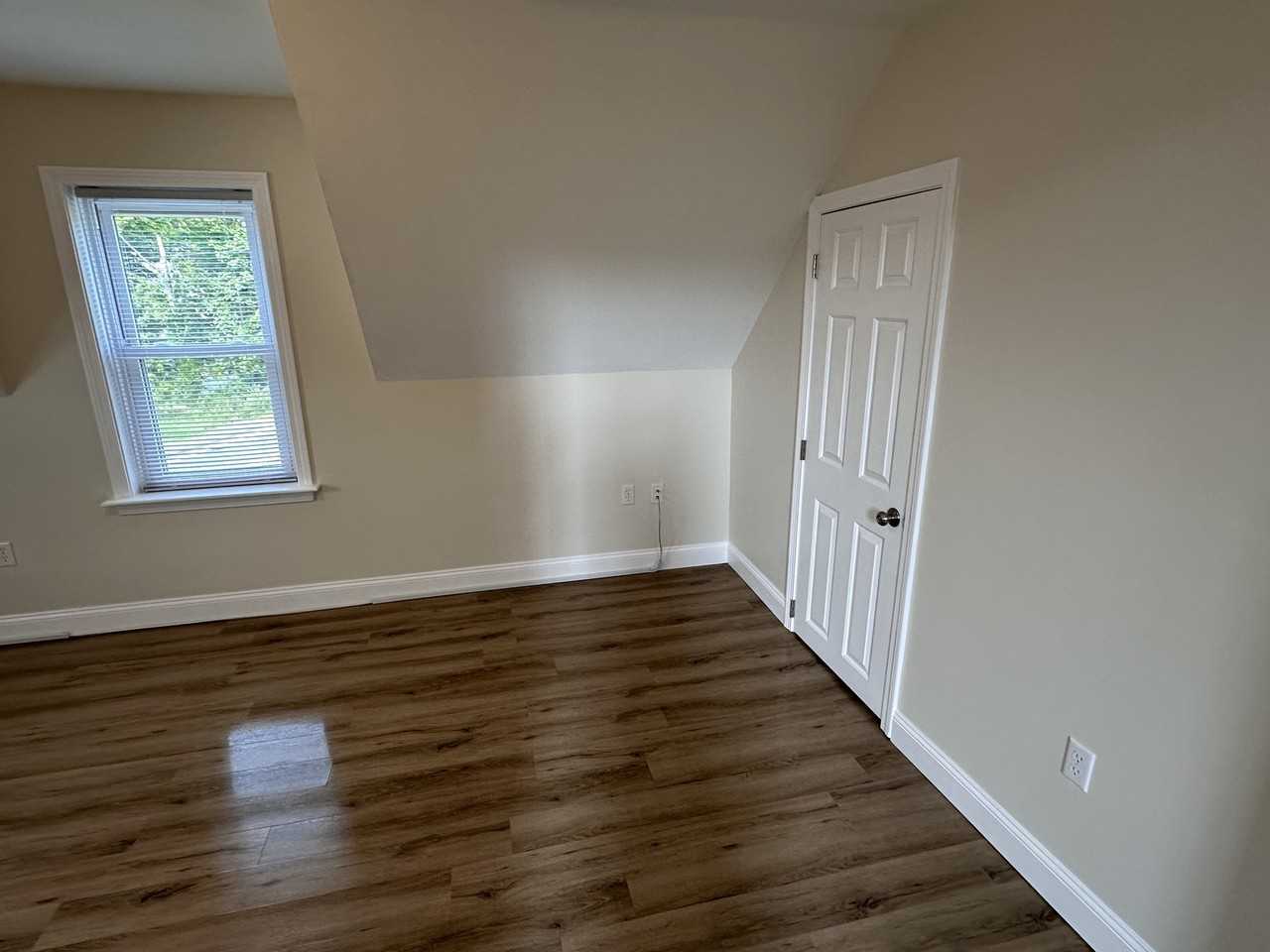 52 Main Street - Photo 3 of 11