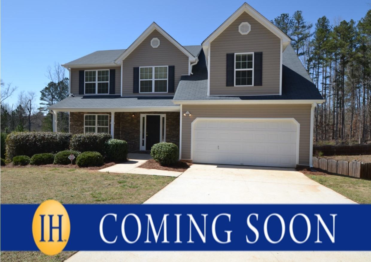 5021 Grist Mill Dr - Photo 2 of 14