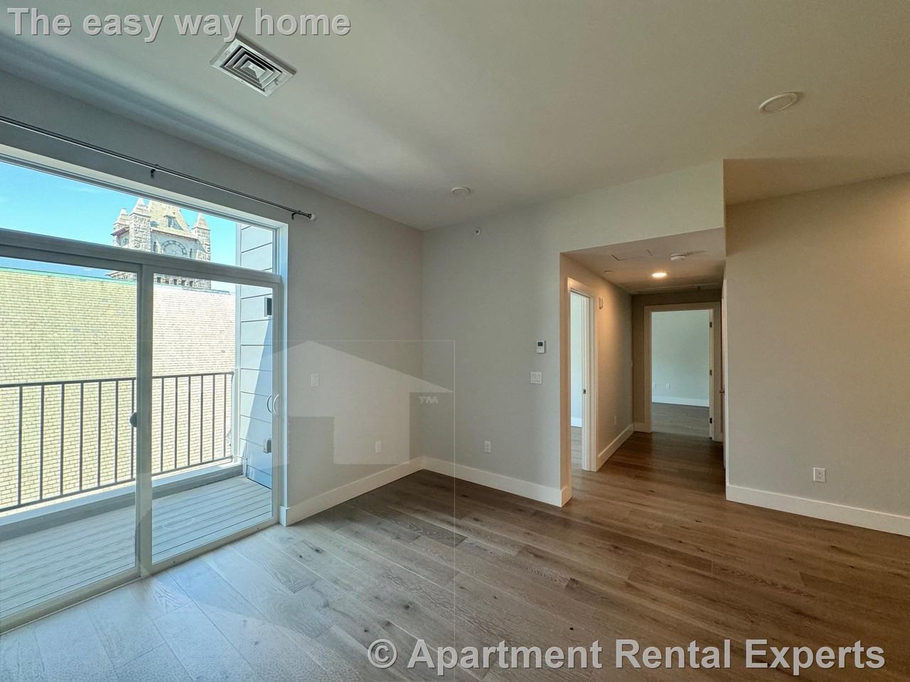 124 Highland Ave #403 - Photo 4 of 15