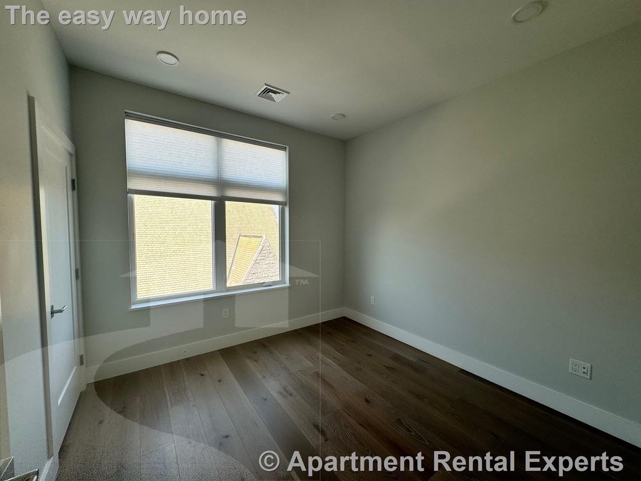 124 Highland Ave #403 - Photo 6 of 15