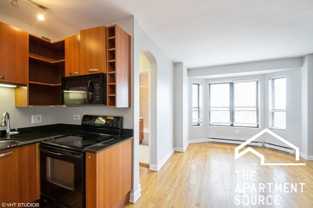 732 W Bittersweet Pl #1001 - Photo 1 of 1