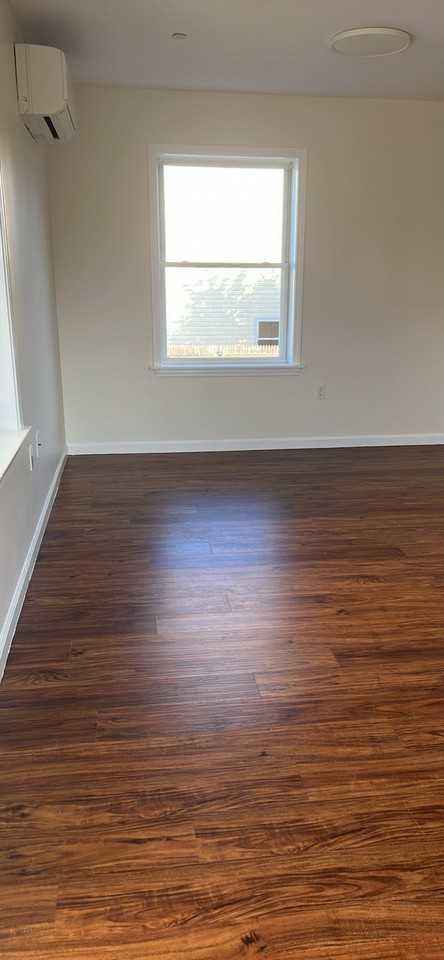 820 Patterson Ave 2nd Fl - Photo 3 of 4