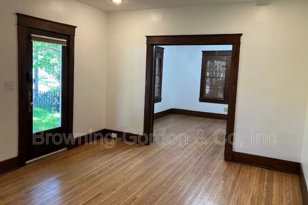 1810 Fatherland St - Photo 3 of 33