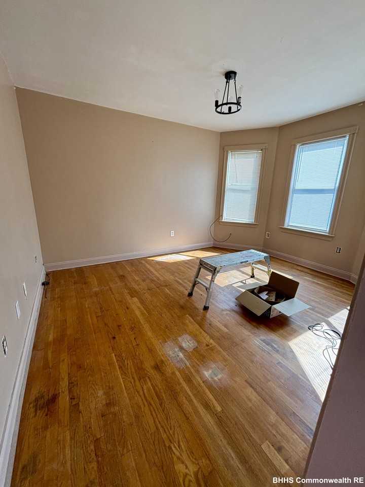 629 River St #3 - Photo 2 of 10