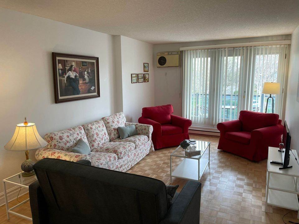 850 Rue Muir #301 - Photo 4 of 12