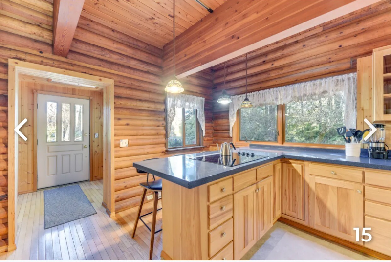 770 E Country Club Dr E - Photo 3 of 33