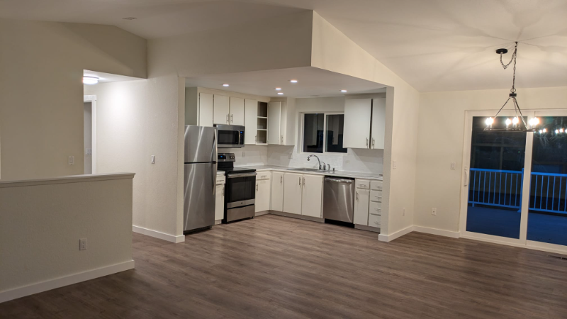 12518 47th Dr Se - Photo 3 of 10