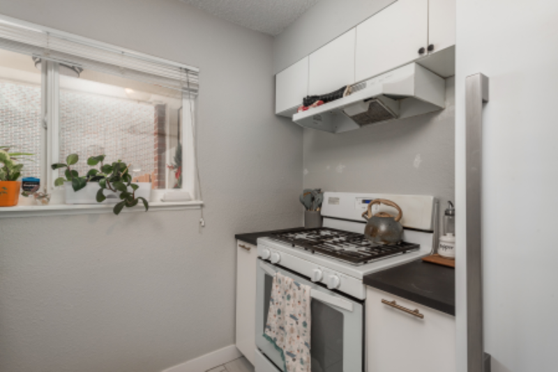 8015 Wolff St #D - Photo 2 of 7