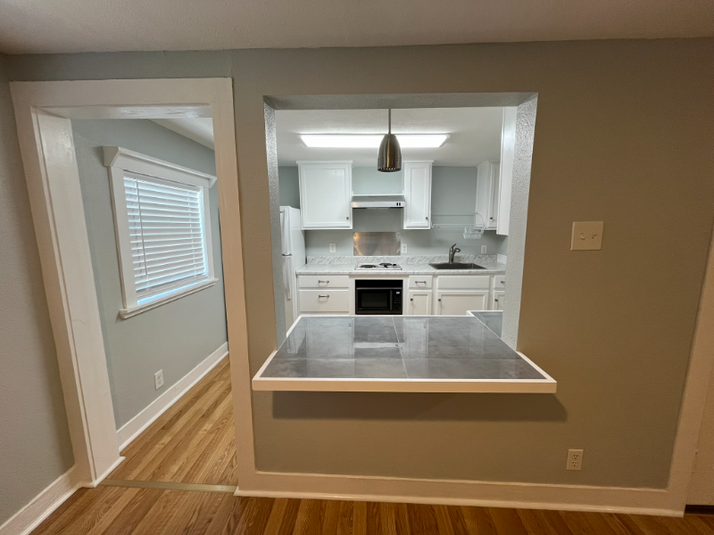 1729 3rd St #G - Photo 2 of 16