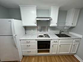 1729 3rd St #G - Photo 1 of 1