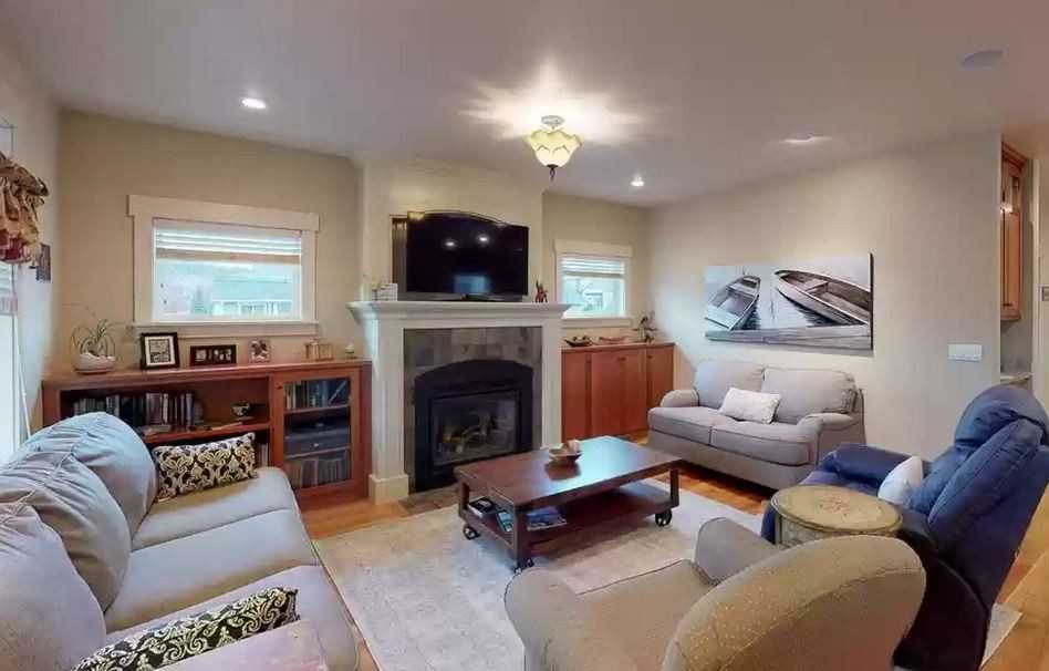 2533 White Ave #NA - Photo 3 of 17