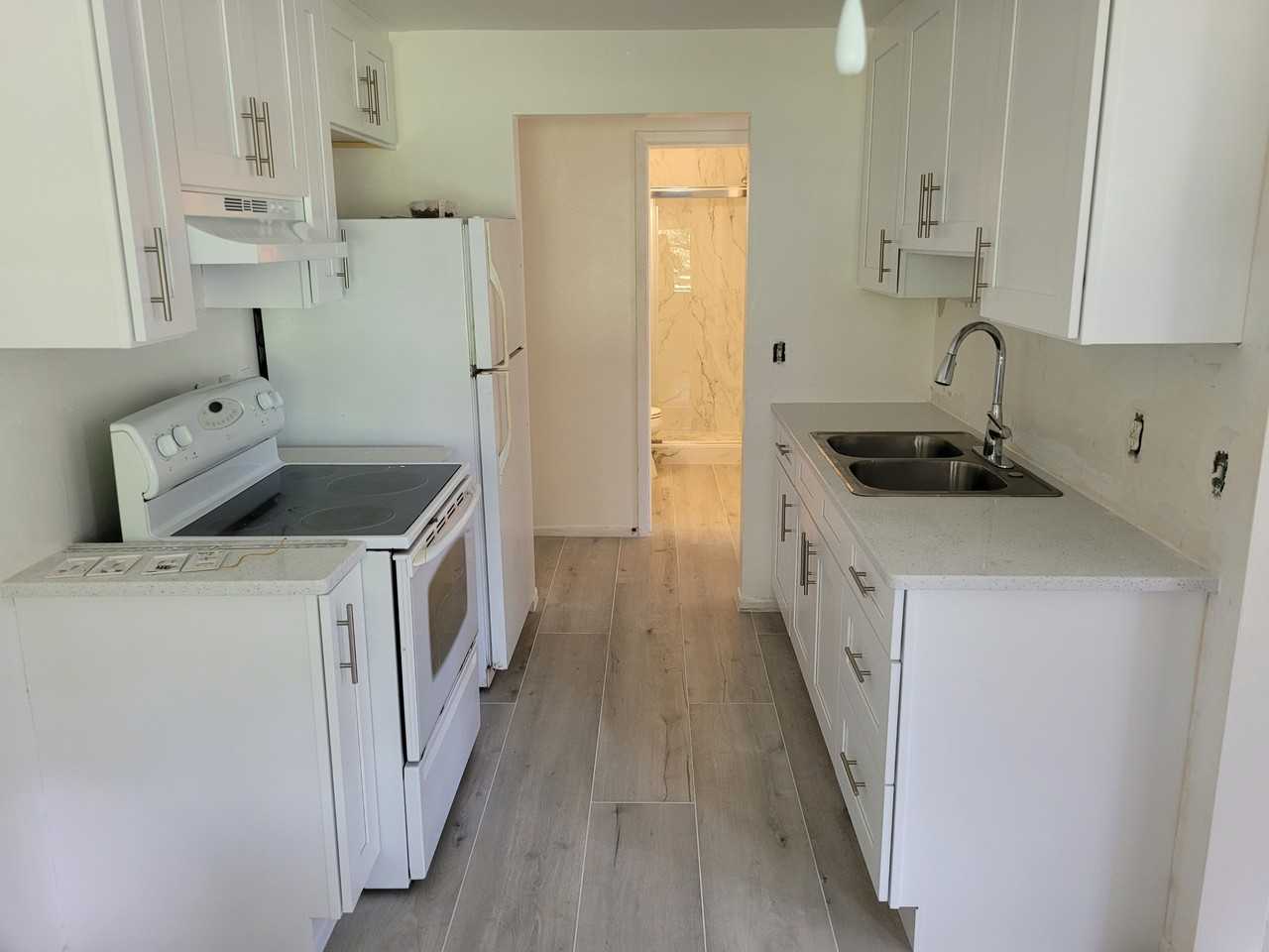 941 Highland Ave #E - Photo 2 of 13