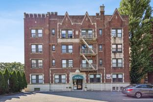 41 S Munn Ave #3I - Photo 1 of 1