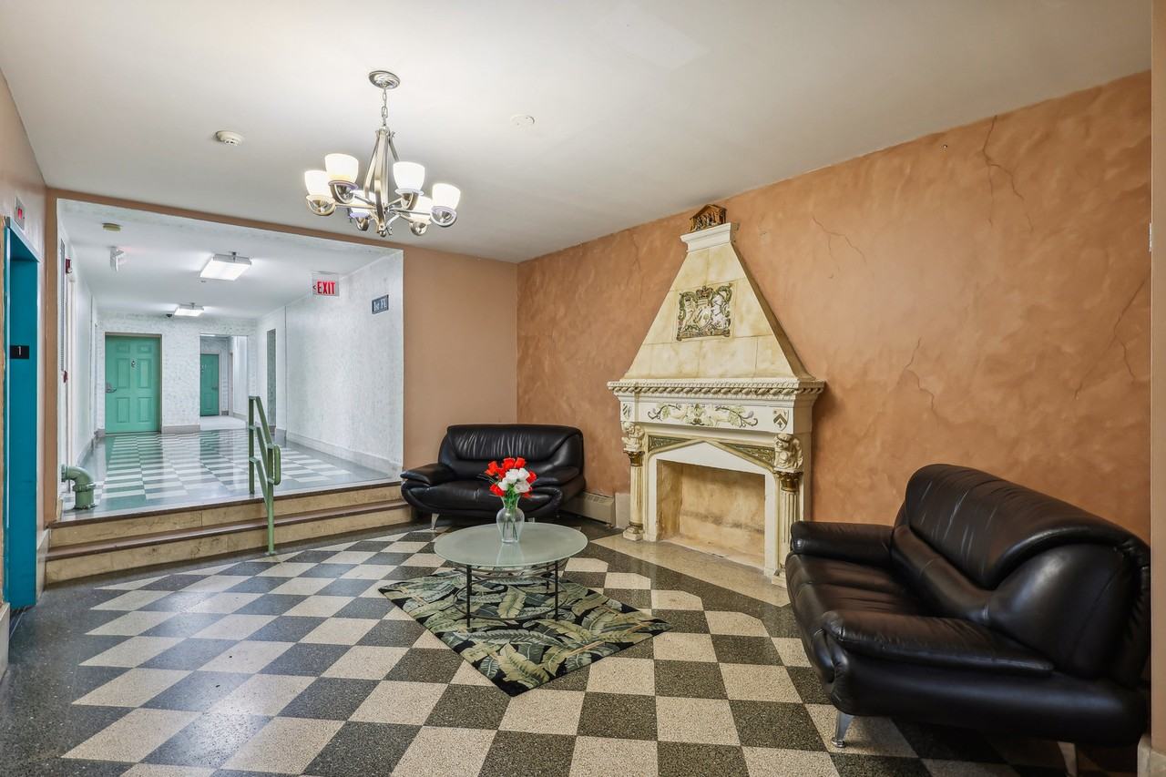 41 S Munn Ave #3I - Photo 2 of 14