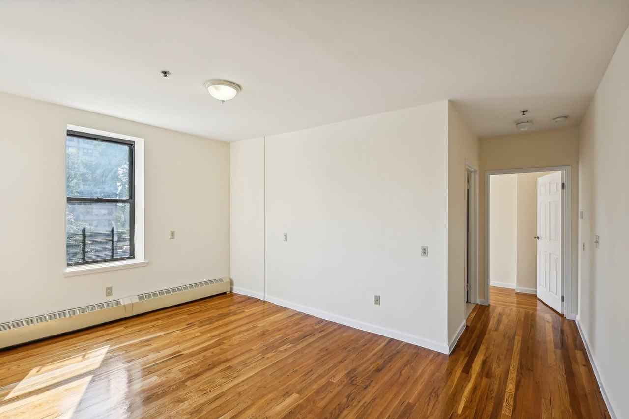 41 S Munn Ave #3I - Photo 6 of 14