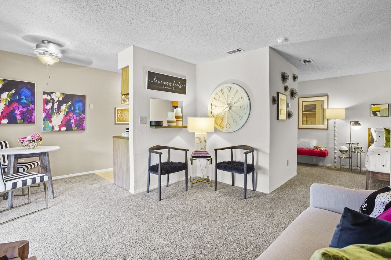 Silver Springs - Photo 4 of 22