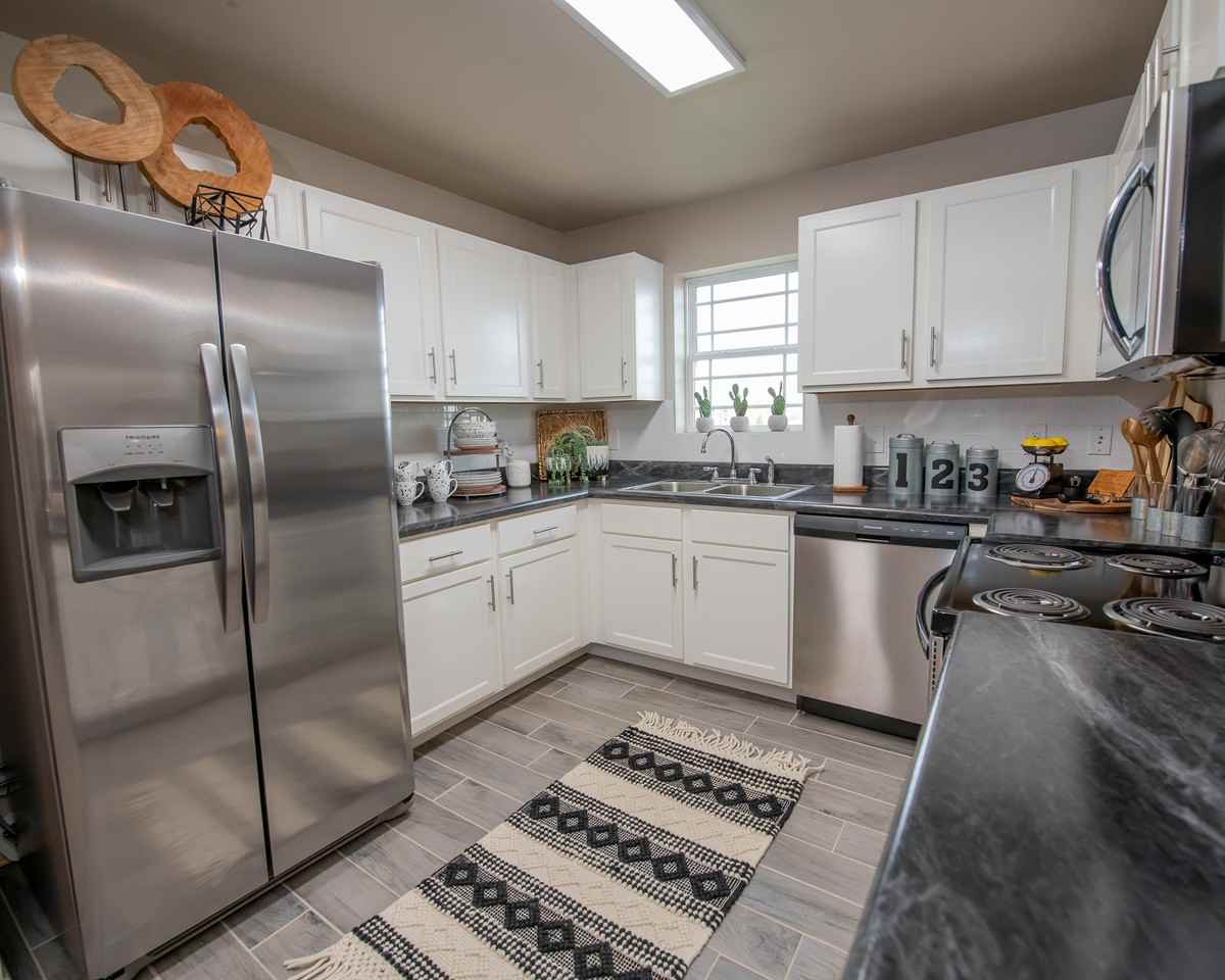 Stonehorse Crossing - Photo 7 of 18