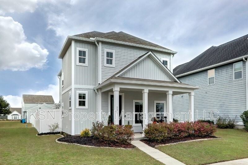 205 Clearwater Cir - Photo 2 of 31