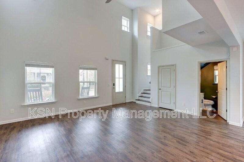 205 Clearwater Cir - Photo 5 of 31