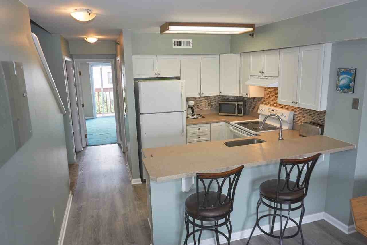 508 Lark Ln #304 - Photo 4 of 20