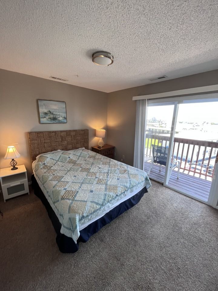 508 Lark Ln #304 - Photo 7 of 20
